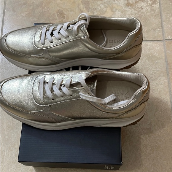 Naturalizer Women’s Shay Sneakers in Champagne Gold - Picture 5 of 10